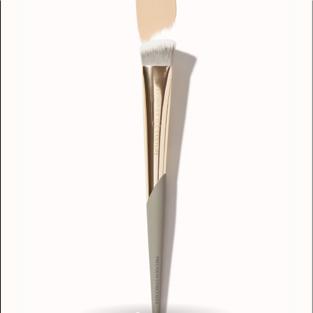 Complex Culture Beauty - Precision Concealer Brush